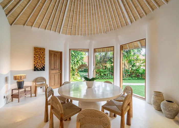 Meraki, 6br, Incl Breakfast, Heart Of Seminyak, Walking Distance To Restaurants, Bars And Shops, Tropical Garden Seminyak