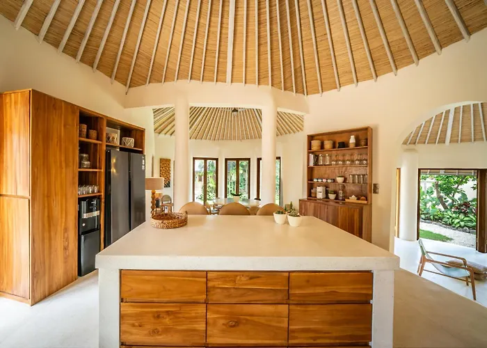 Meraki, 6br, Incl Breakfast, Heart Of Seminyak, Walking Distance To Restaurants, Bars And Shops, Tropical Garden Villa