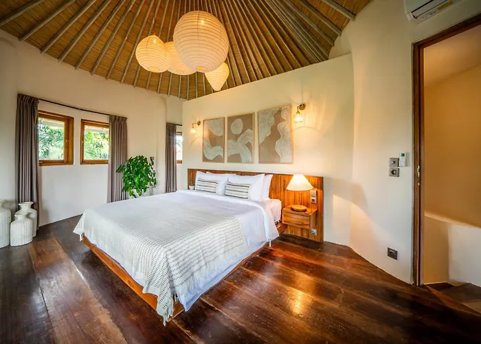 Meraki, 6br, Incl Breakfast, Heart Of Seminyak, Walking Distance To Restaurants, Bars And Shops, Tropical Garden Villa Seminyak