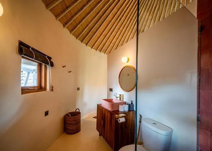 Meraki, 6br, Incl Breakfast, Heart Of Seminyak, Walking Distance To Restaurants, Bars And Shops, Tropical Garden Villa *
