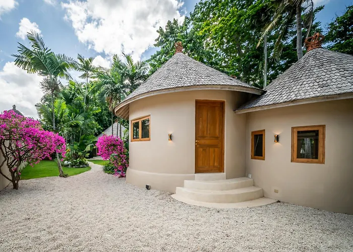 Meraki, 6br, Incl Breakfast, Heart Of Seminyak, Walking Distance To Restaurants, Bars And Shops, Tropical Garden * Seminyak
