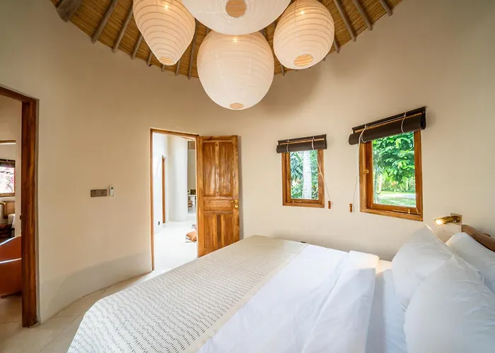 Meraki, 6br, Incl Breakfast, Heart Of Seminyak, Walking Distance To Restaurants, Bars And Shops, Tropical Garden