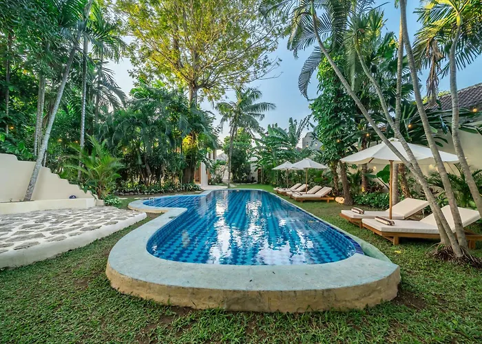 Meraki, 6br, Incl Breakfast, Heart Of Seminyak, Walking Distance To Restaurants, Bars And Shops, Tropical Garden