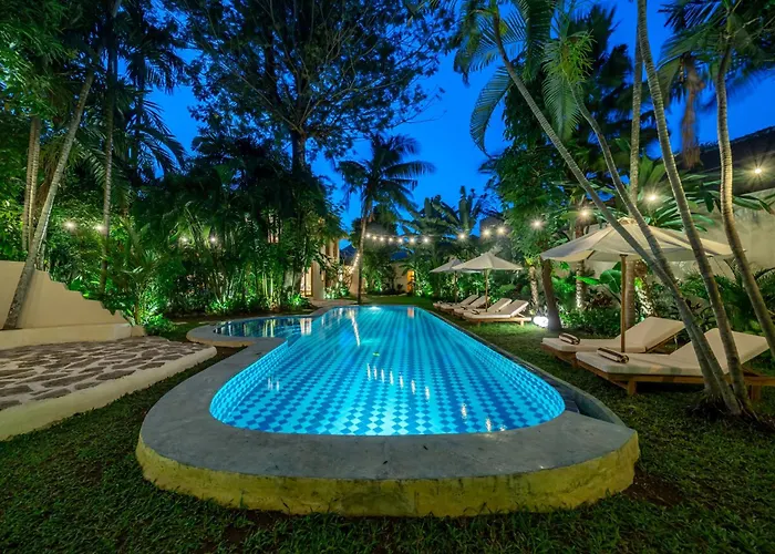 Villa Meraki, 6br, Incl Breakfast, Heart Of Seminyak, Walking Distance To Restaurants, Bars And Shops, Tropical Garden