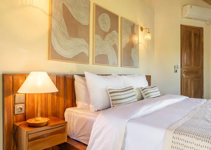 Meraki, 6br, Incl Breakfast, Heart Of Seminyak, Walking Distance To Restaurants, Bars And Shops, Tropical Garden Villa Seminyak