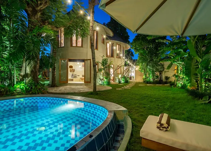 Villa Meraki, 6br, Incl Breakfast, Heart Of Seminyak, Walking Distance To Restaurants, Bars And Shops, Tropical Garden Seminyak