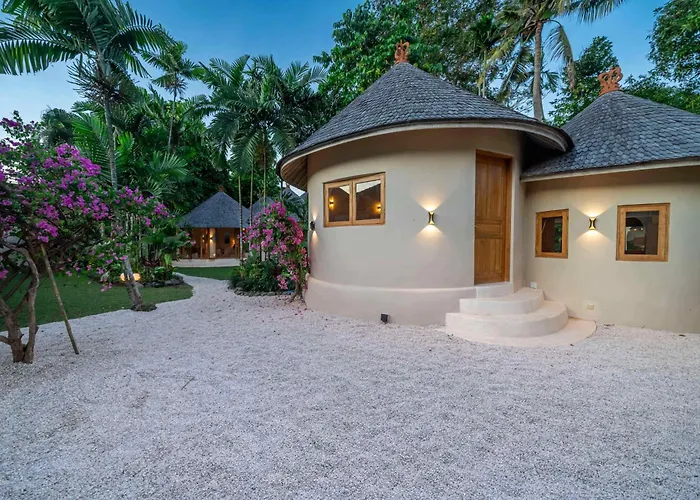 Meraki, 6br, Incl Breakfast, Heart Of Seminyak, Walking Distance To Restaurants, Bars And Shops, Tropical Garden Seminyak